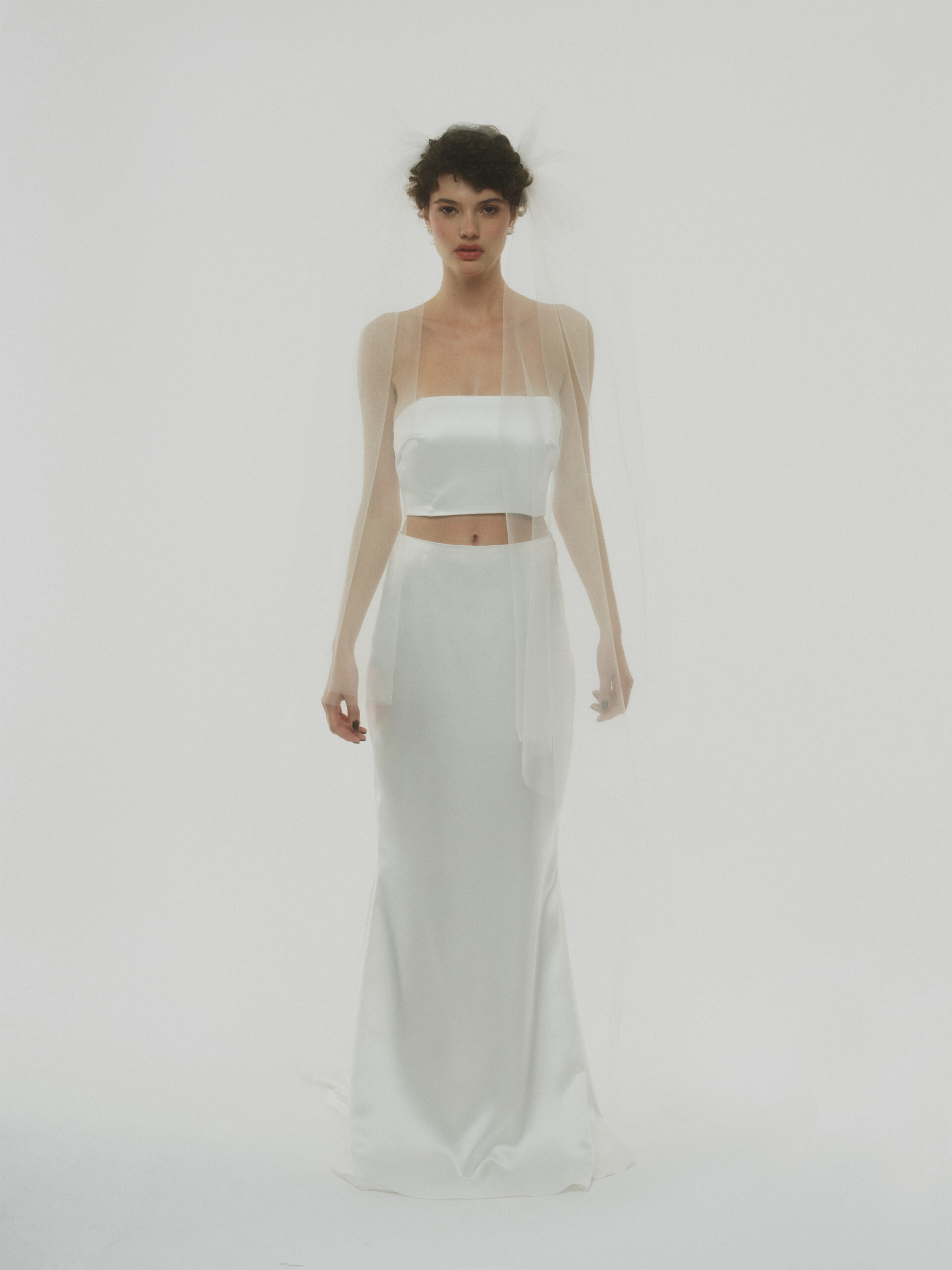 AGATA WOJTKIEWICZ_love-revolt-2026_HOLD ME TIGHT_front